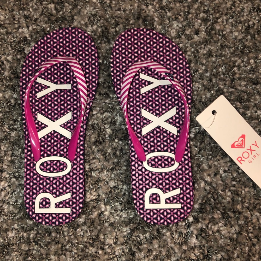 Roxy flip flops